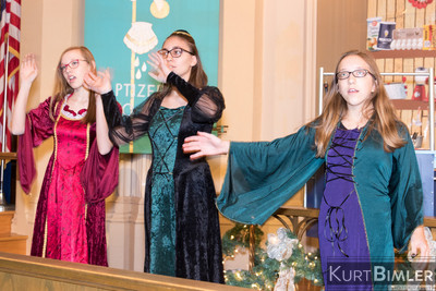 Meet me at the Manger-DR-9969