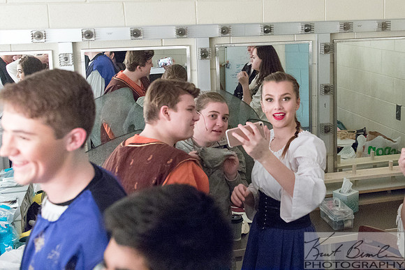 Hunchback-Backstage-9K6A3023-056