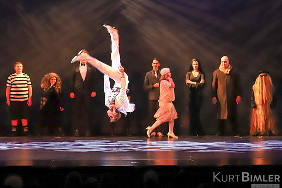 AddamsFamilyPerf-003