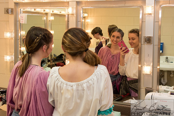 Hunchback-Backstage-9K6A1441-006