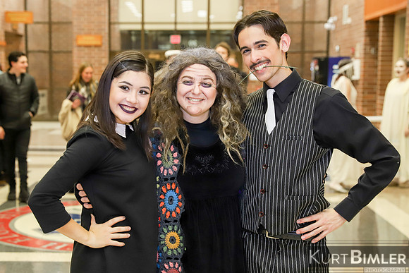 AddamsFamilyBack-111