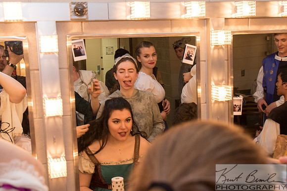 Hunchback-Backstage-9K6A3031-060