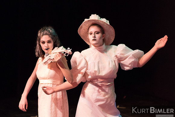 AddamsFamilyPerf-061