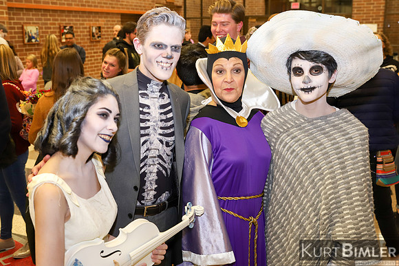AddamsFamilyBack-097