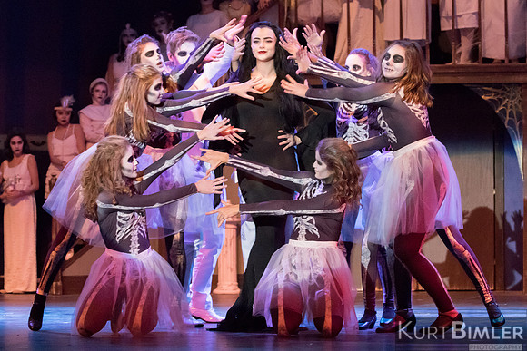 AddamsFamilyPerf-091